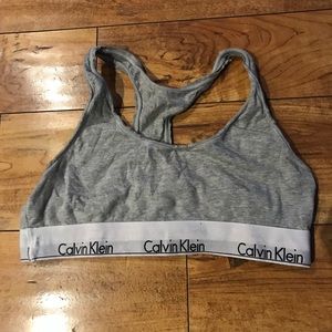 ✨Calvin Klein Sports Bra✨